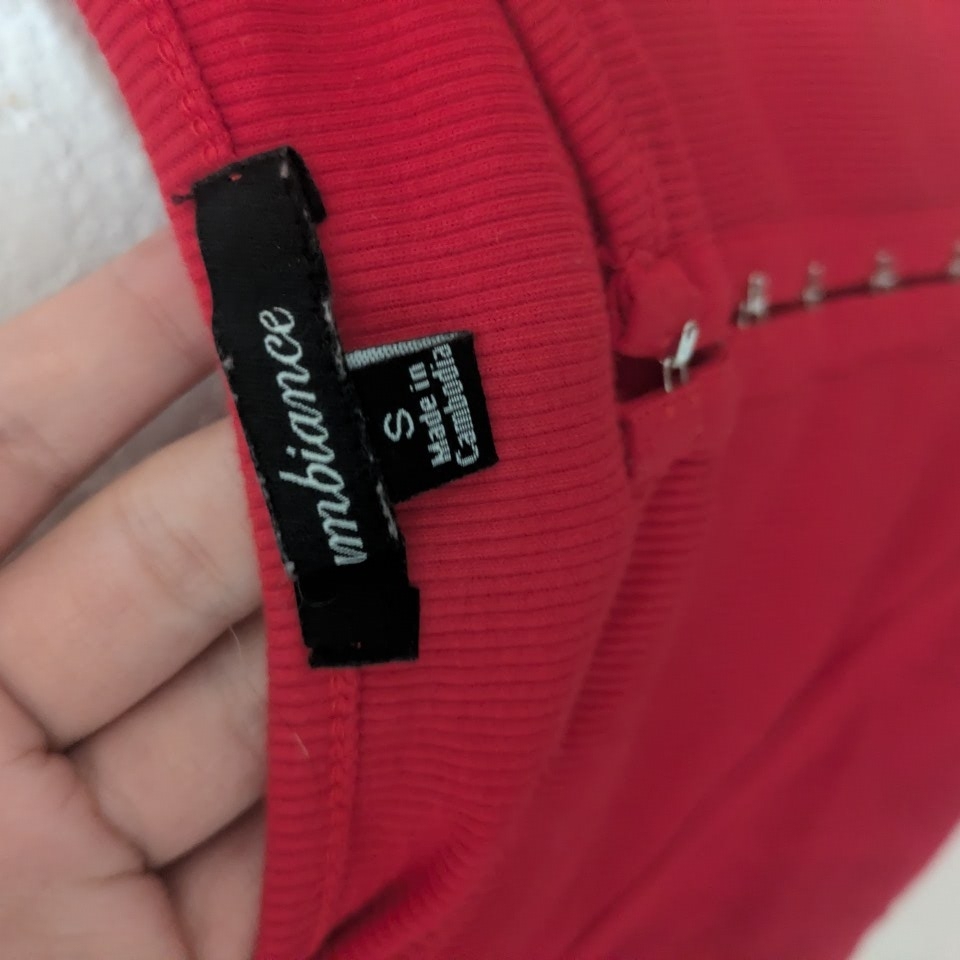 Ambiance Red Ribbed Top With Front Hardware